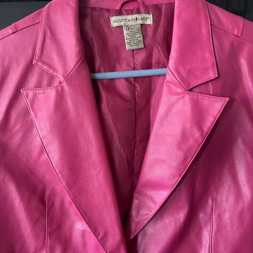 Women’s Blazer jacket Vegan Leather Pink Lined Fits M Barbiecore - Picture 3 of 13